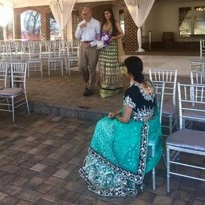 Meet your Posher, Maya